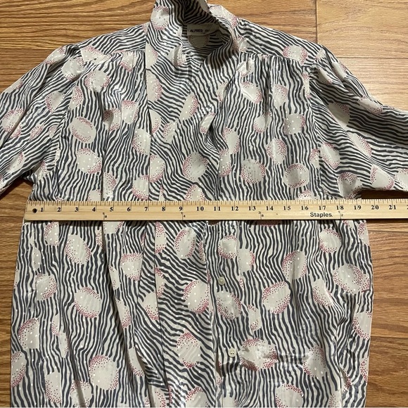 Vintage Blouse 14 - Picture 3 of 6